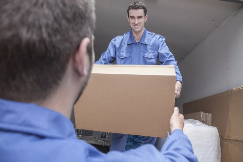 Local moving van for flats and houses in Barnes