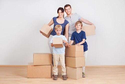 Flexible storage options for furniture and boxes in Barnes