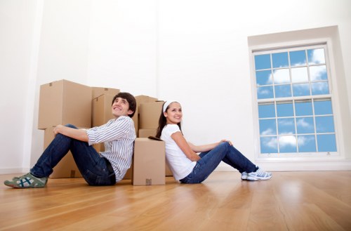 Commercial packing boxes and materials for Barnes businesses